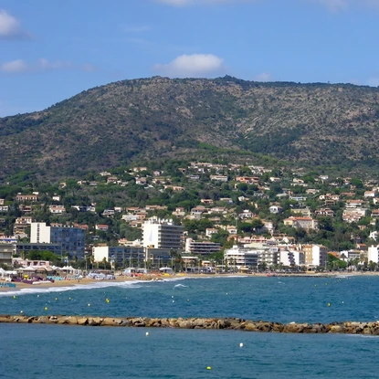 Image de couverture : Le Lavandou