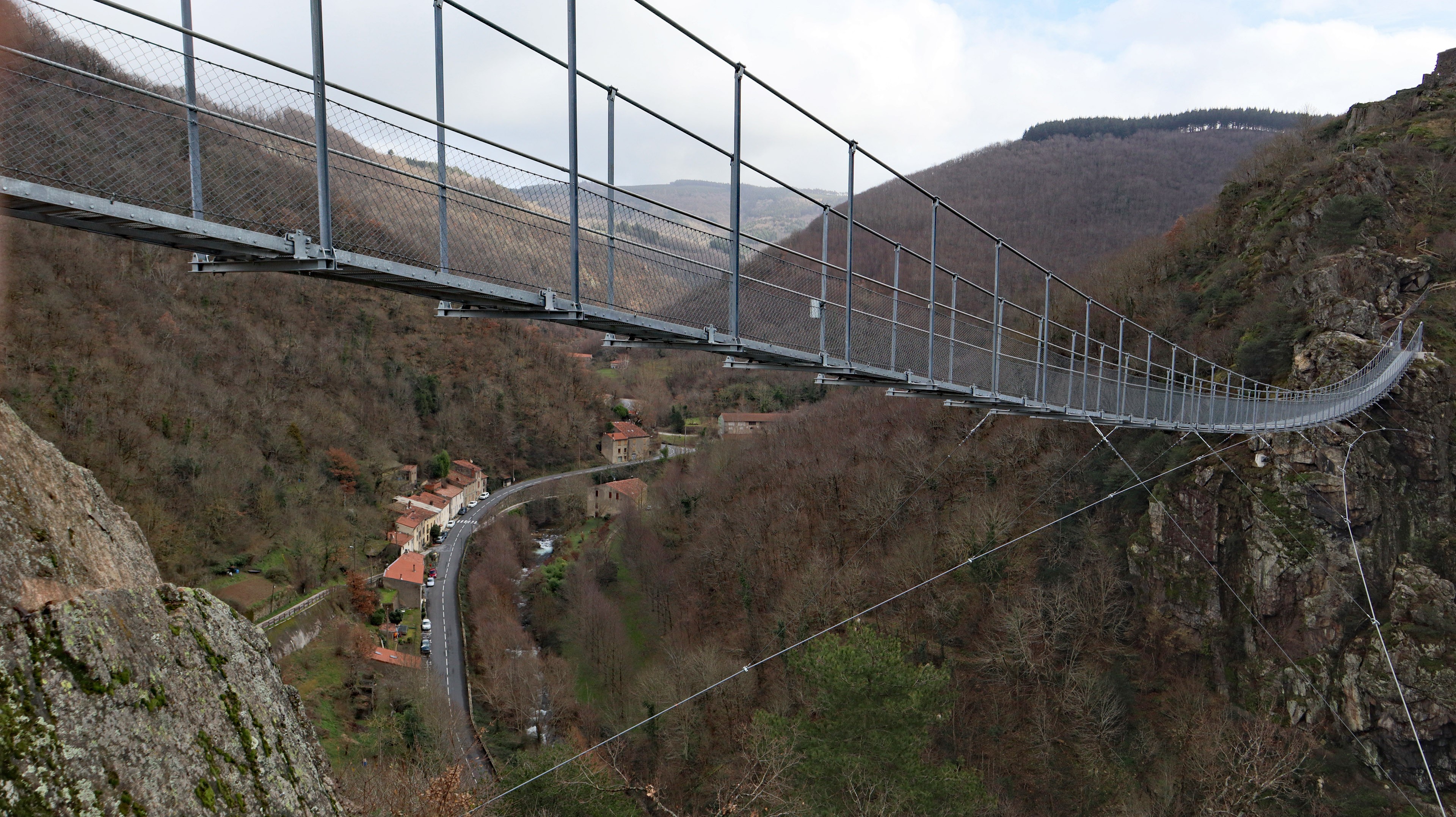 Cover image: Explorez la Passerelle de Mazamet : Séjournez dans nos hébergements Clévacances