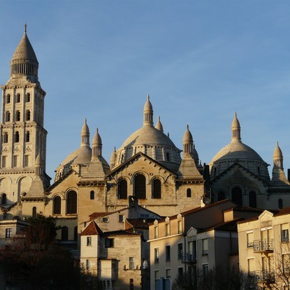 Cover image: Location de Gîtes à Périgueux