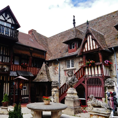 Image de couverture : Location de vacances à Dives-sur-mer