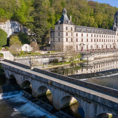 Image de couverture : Location de vacances dans la ville de Brantôme