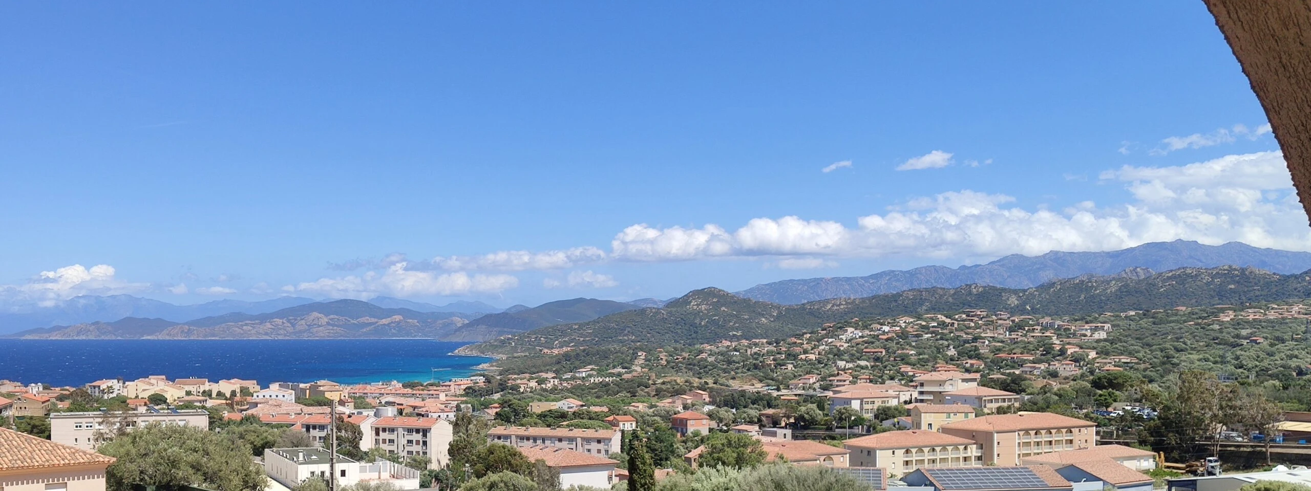Cover image: Holiday rentals in L'Île-Rousse