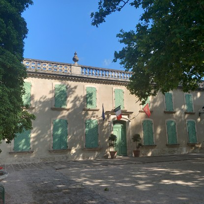 Cover image: Chambre d'hôtes à Loriol-du-Comtat