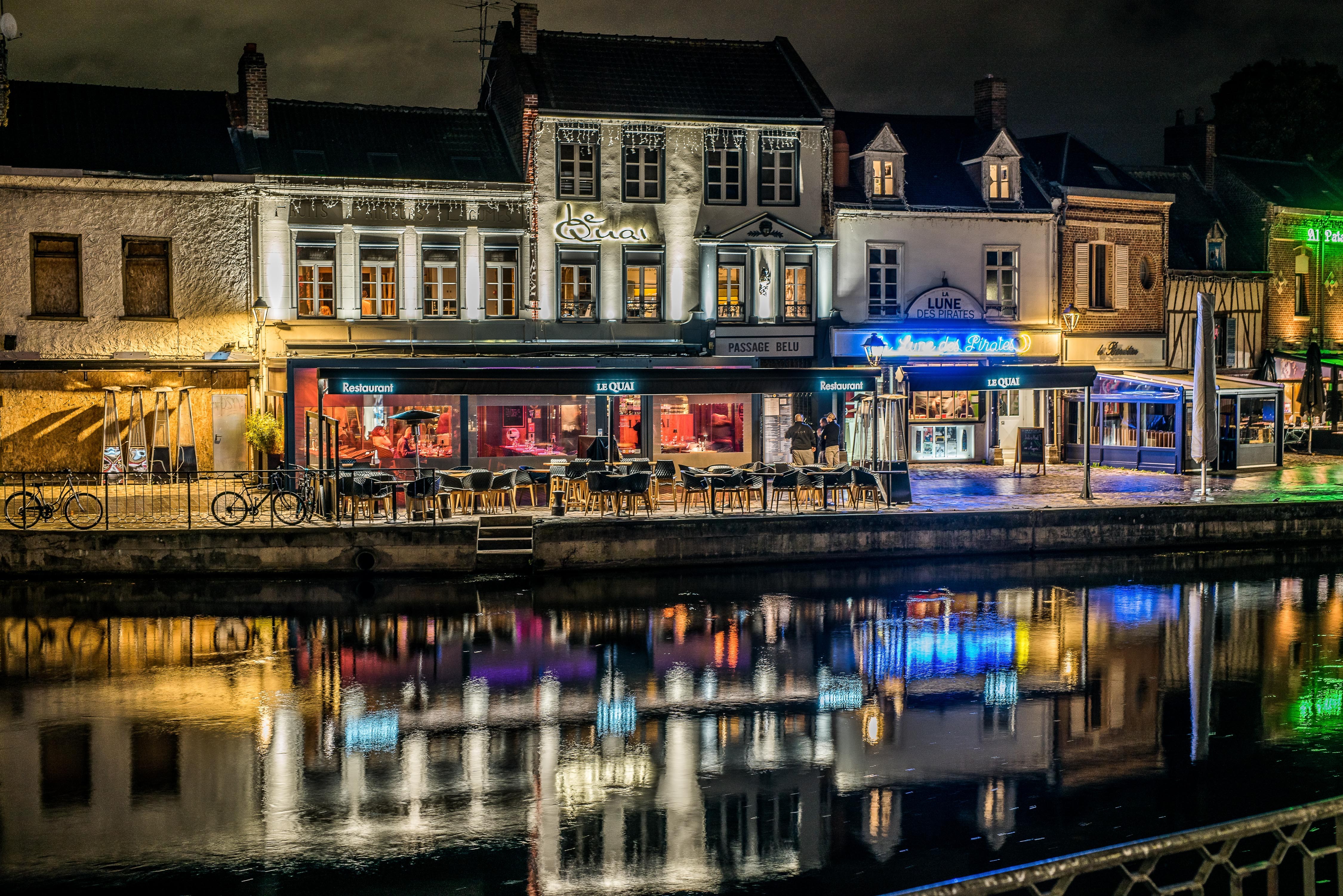 Cover image: Découvrez Amiens : Attractions, Hébergements et Plus