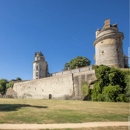 Cover image: Vie et Boulogne : nature et histoire au coeur de la Vendée