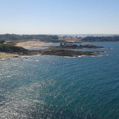 Plages entre Saint-Lunaire et Saint-Briac en Ille-et-Vilaine sur la Côte d'Emeraude. Crédits photo : Hélène QUENTIN