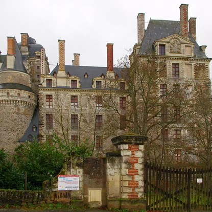 Cover image: Holiday rentals near Brissac-Quincé