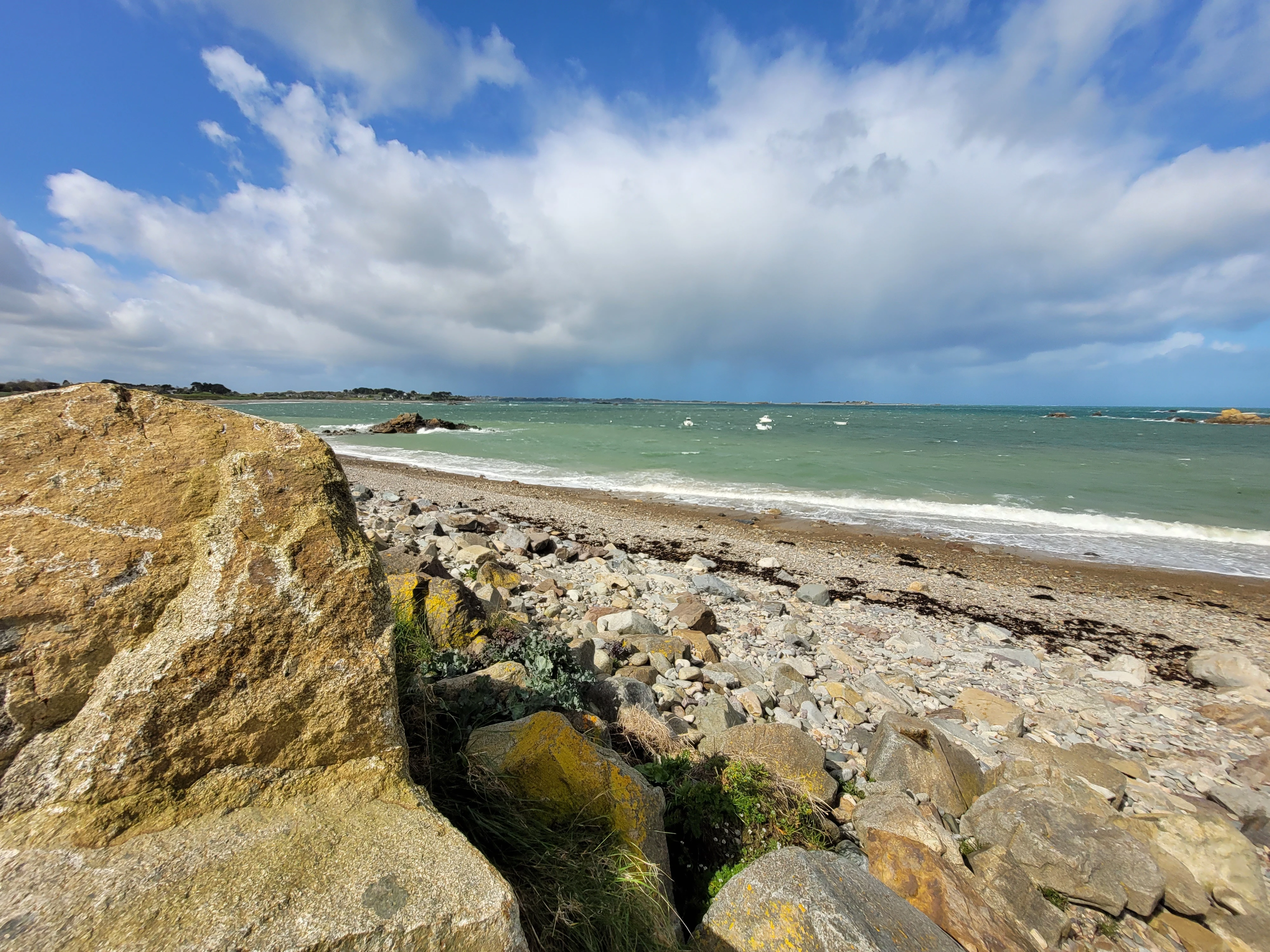 Cover image: Gîte de groupe et location grande capacité à Plougrescant