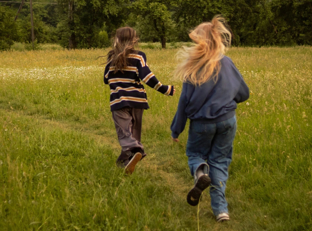Image de couverture : Vacances nature avec enfants : 5 destinations où ils peuvent courir librement