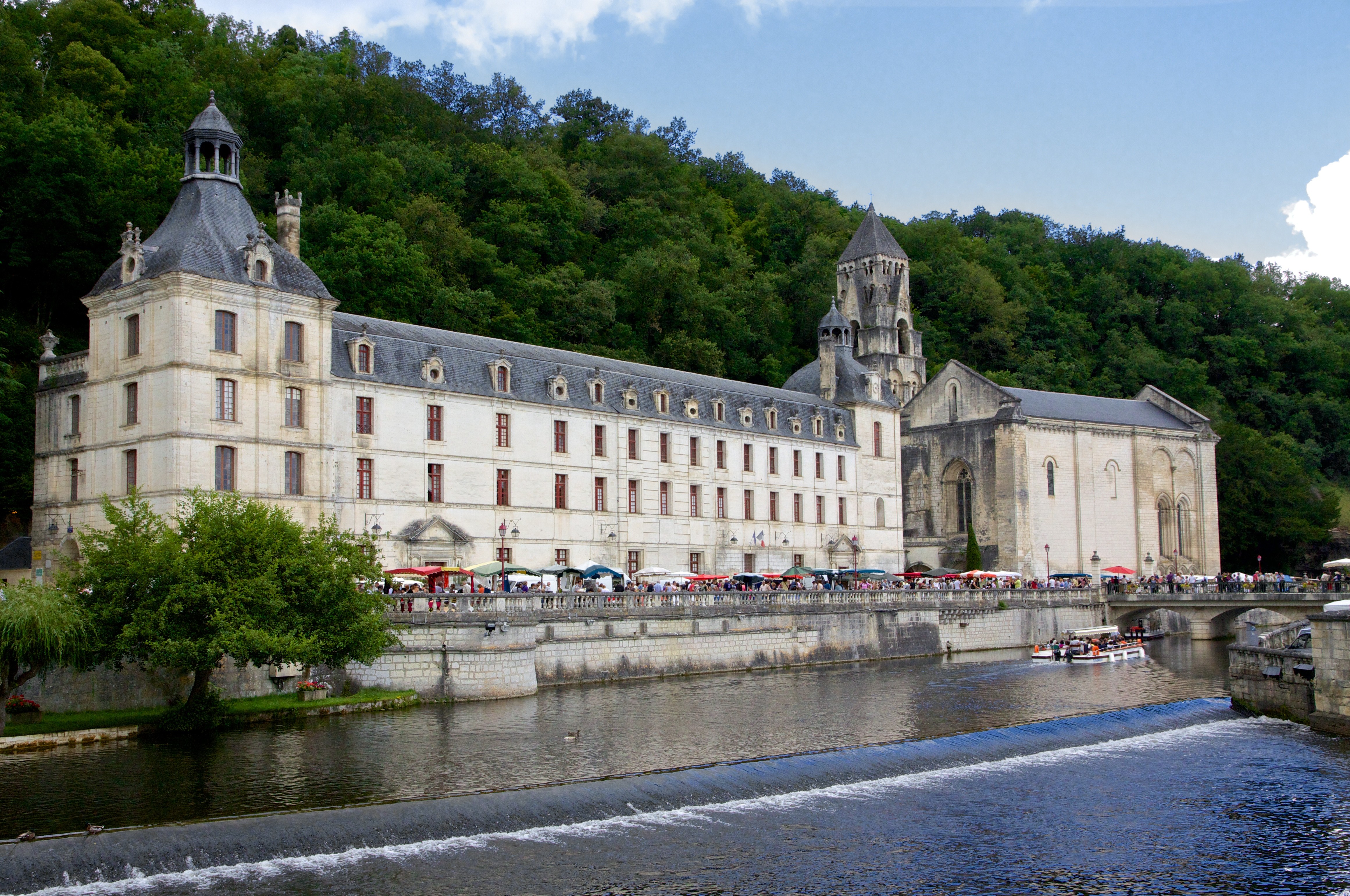 Vue de l'abbaye de Brantôme