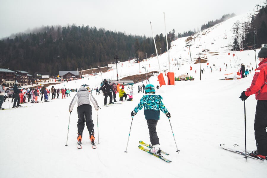 Skier en famille_©ART GE - Pierre Defontaine