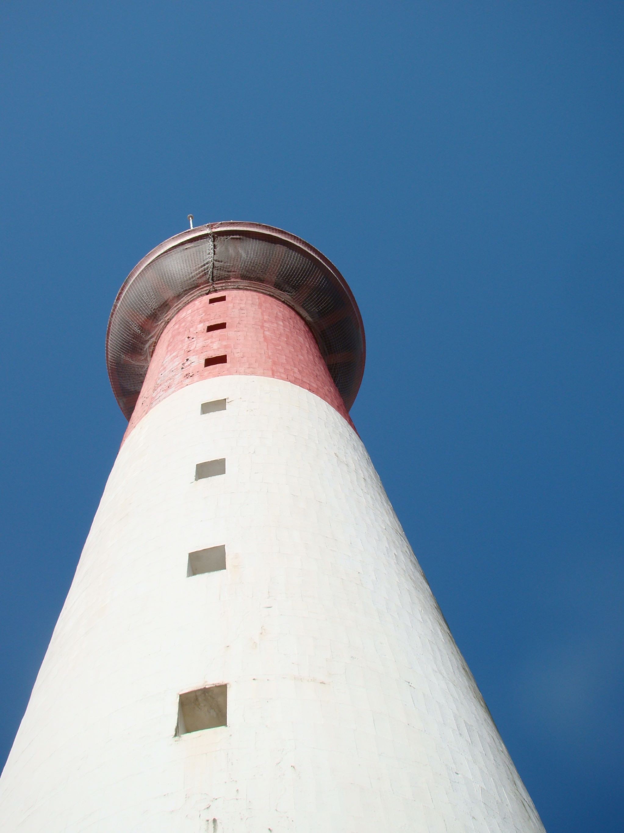 Vue sur le phare de Cordouan de la plage de la côte sauvage