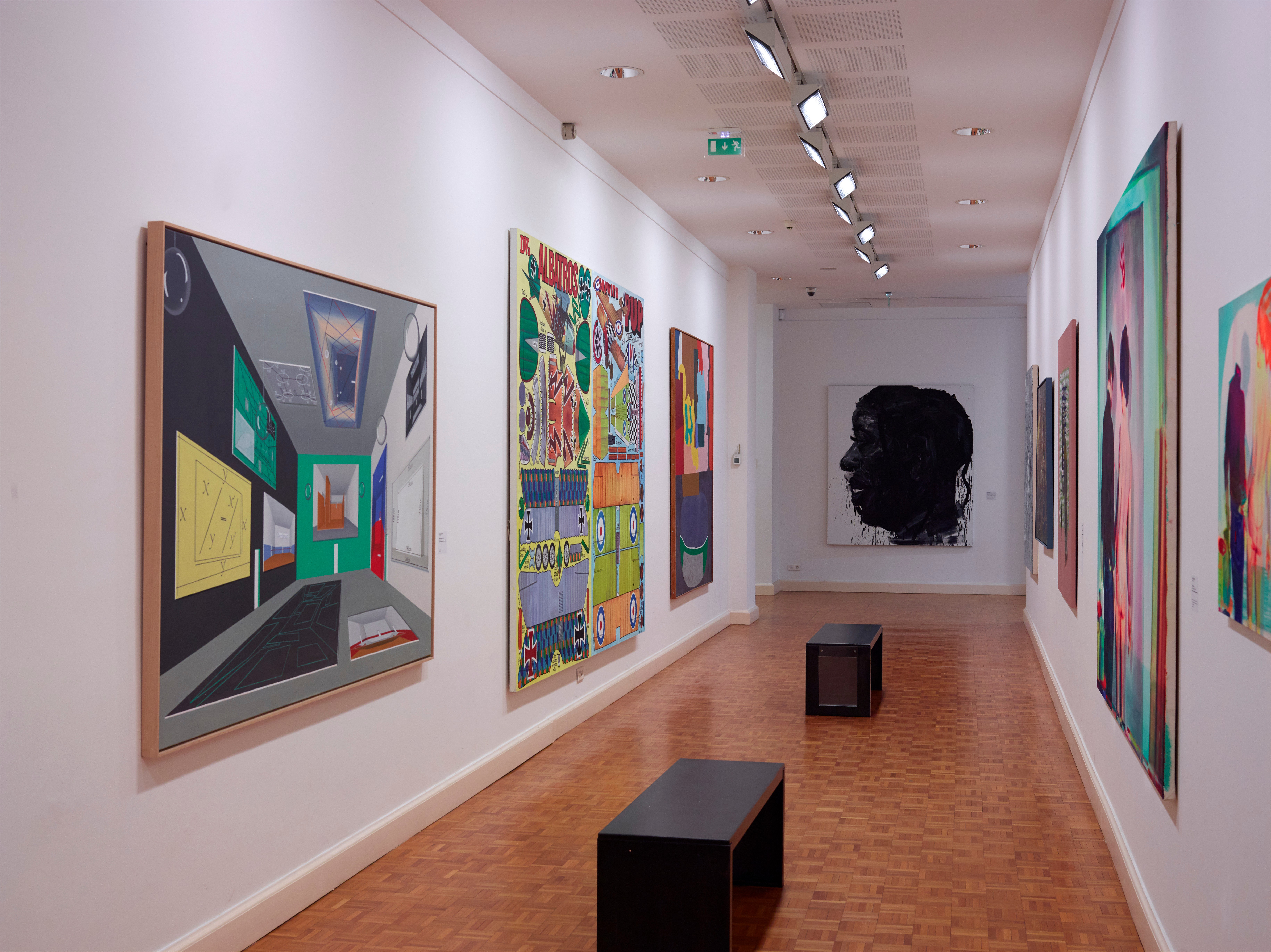 Galerie d'art contemporain au musée des Beaux-Arts de Rennes avec des peintures modernes