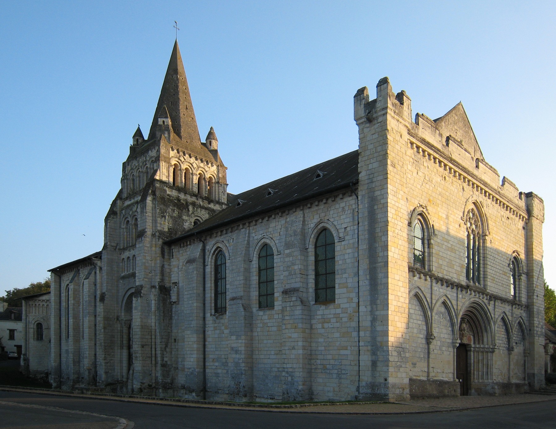 Église Notre-Dame de Cunault.