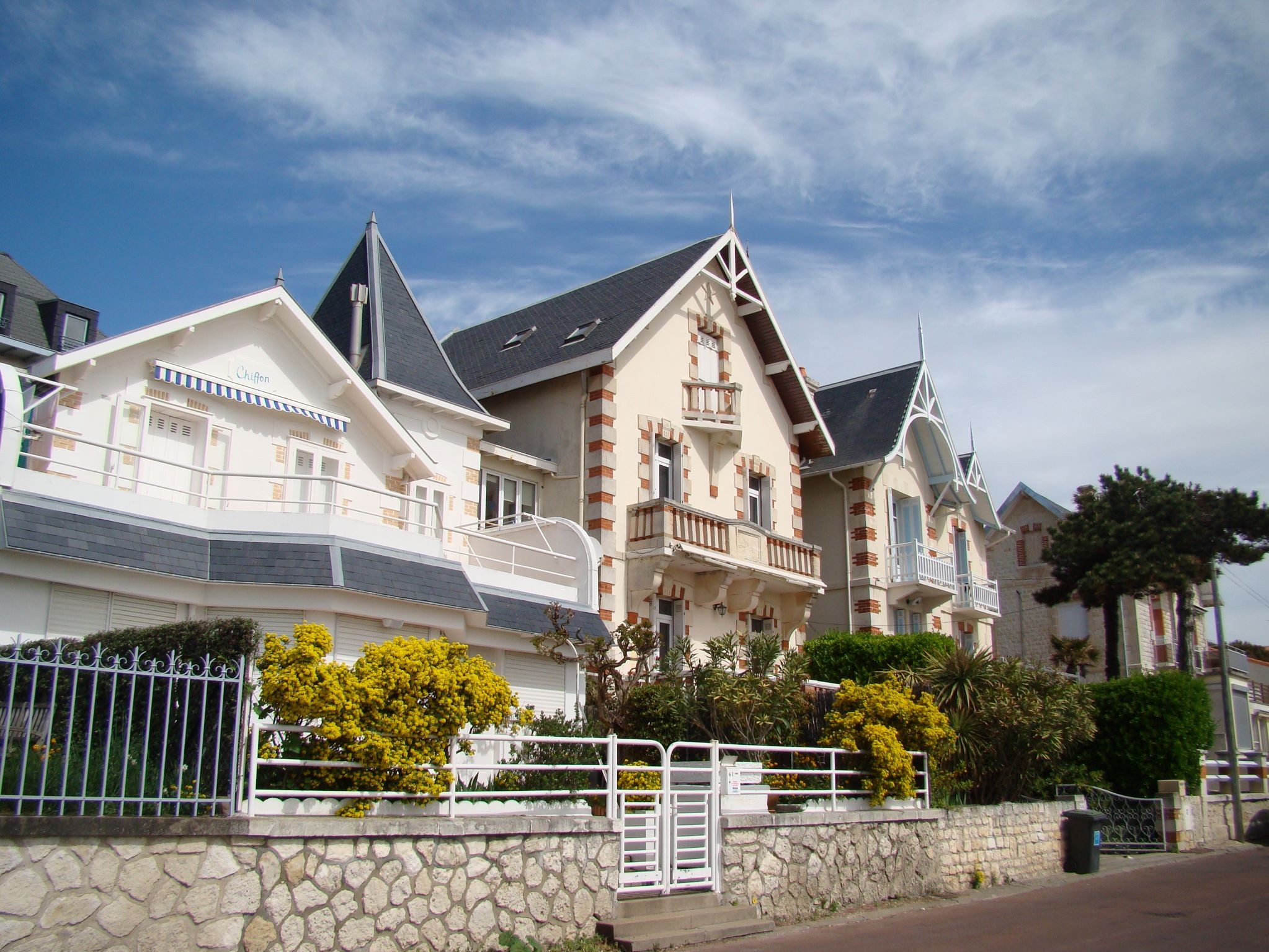 Villas typiques du bord de l’océan à Royan