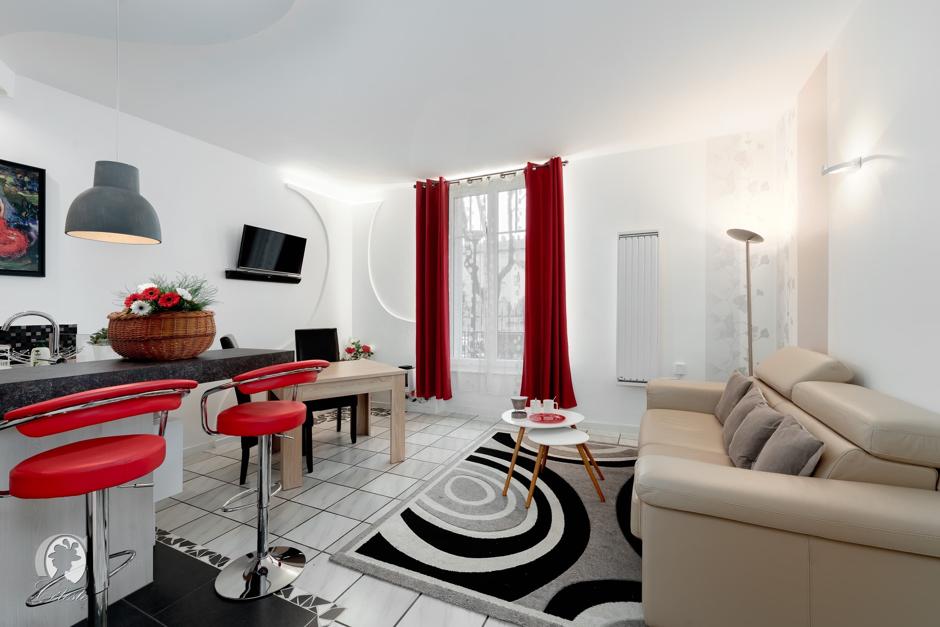 Spacious room for spa treatments, business stays or holidays