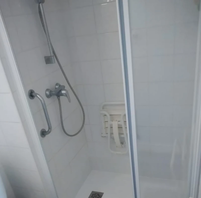 Douche à l'italienne (hauteur de receveur environ 12cm)