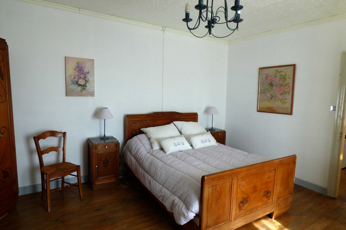 Gite La Cayrelie Moulares dans le Tarn chambre 1