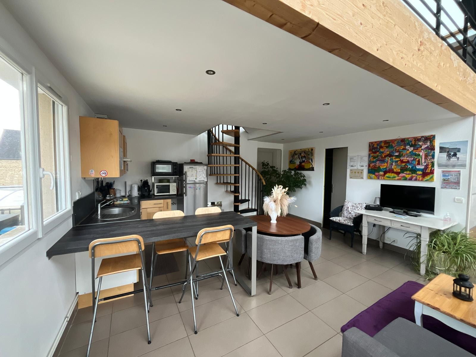 Entrée et coin cuisine