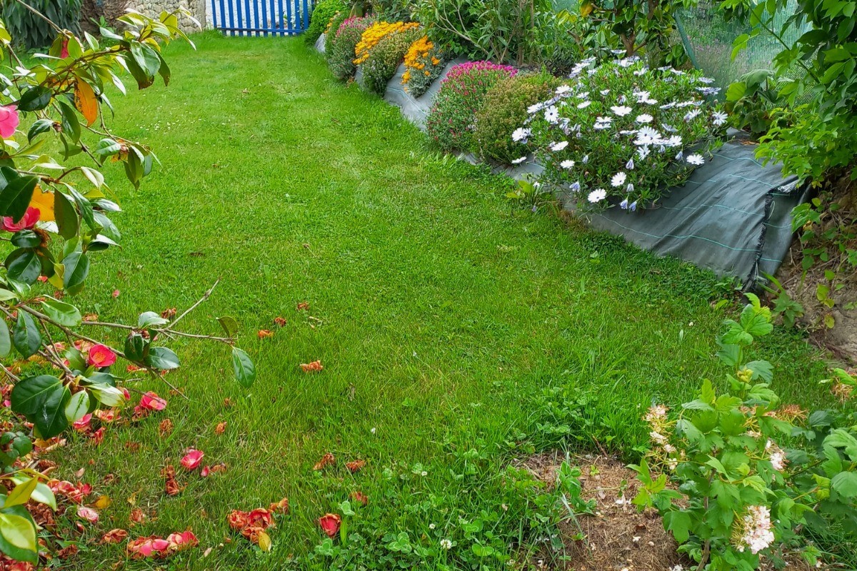 private enclosed garden