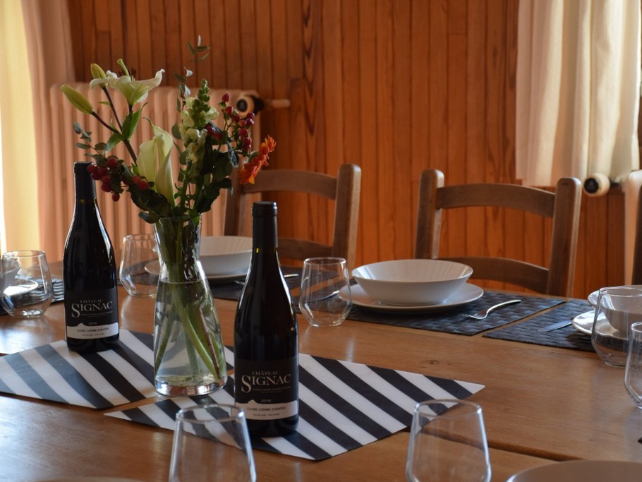 Prendre un verre au salon