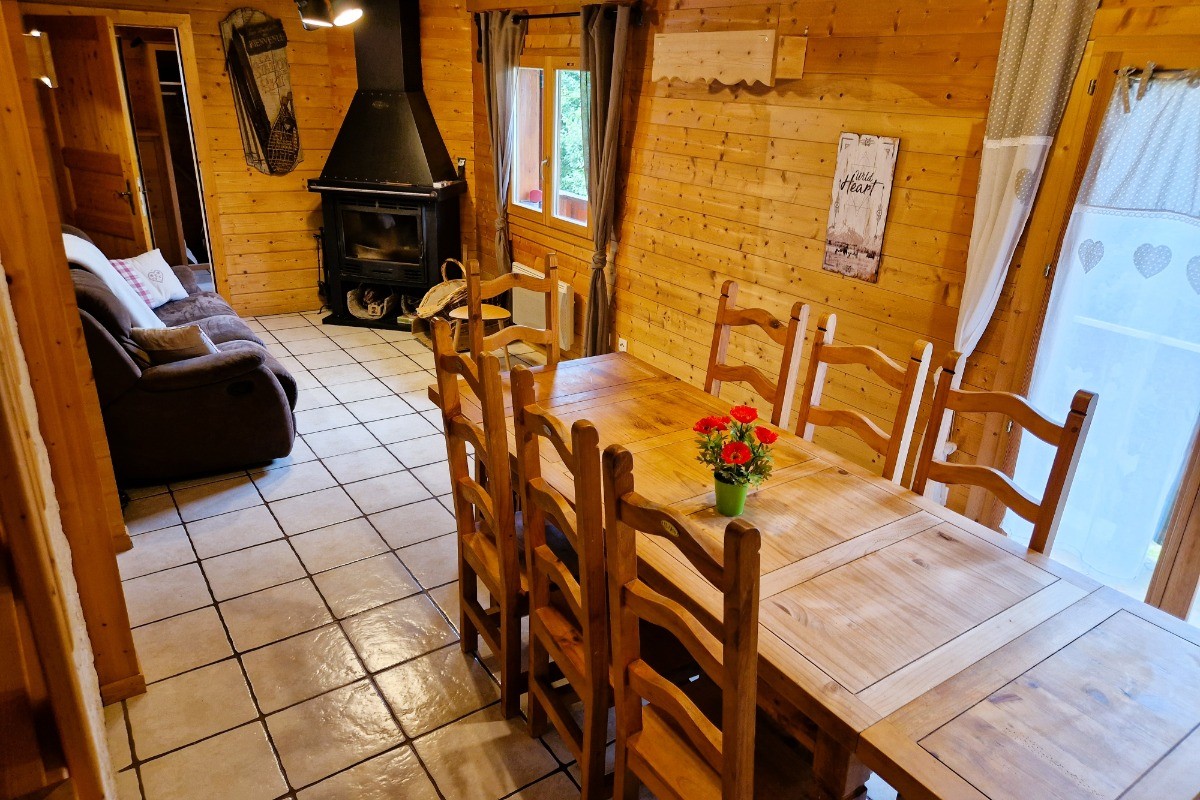 Pièce de vie avec cheminée - Chalet de montagne au cœur des Vosges - La Bresse