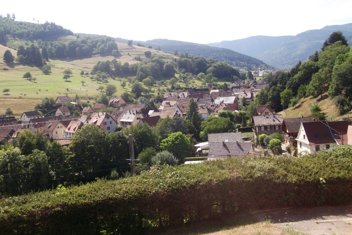 belle vue sur le village et nos belle montagne