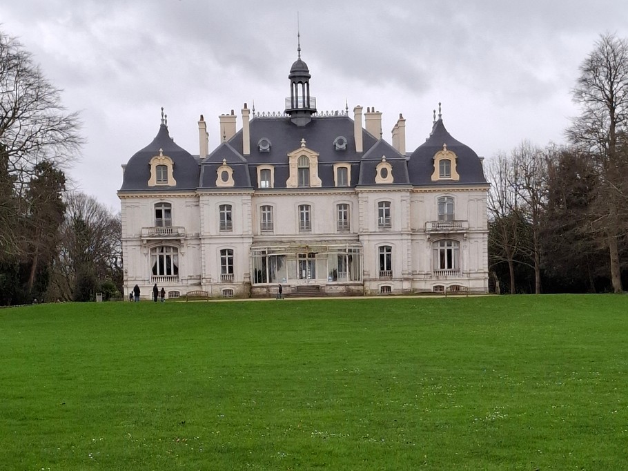 Parc de la Briantais Located after the Rance dam