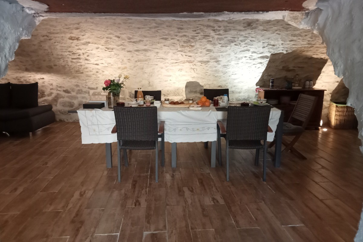 La Dame Blanche - Chambre Cordon de Royat - Espace commun