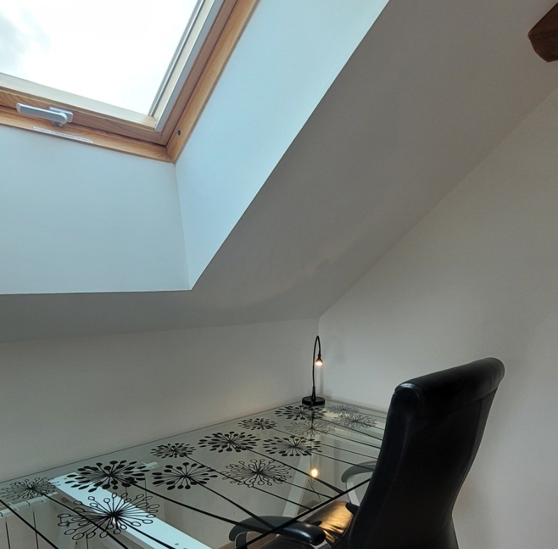 Le bureau dans la chambre principale