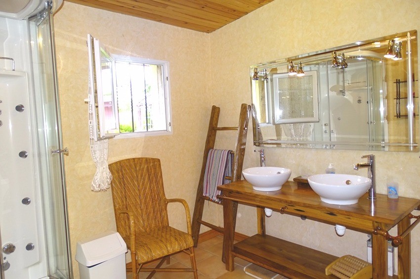 La grande salle de bain