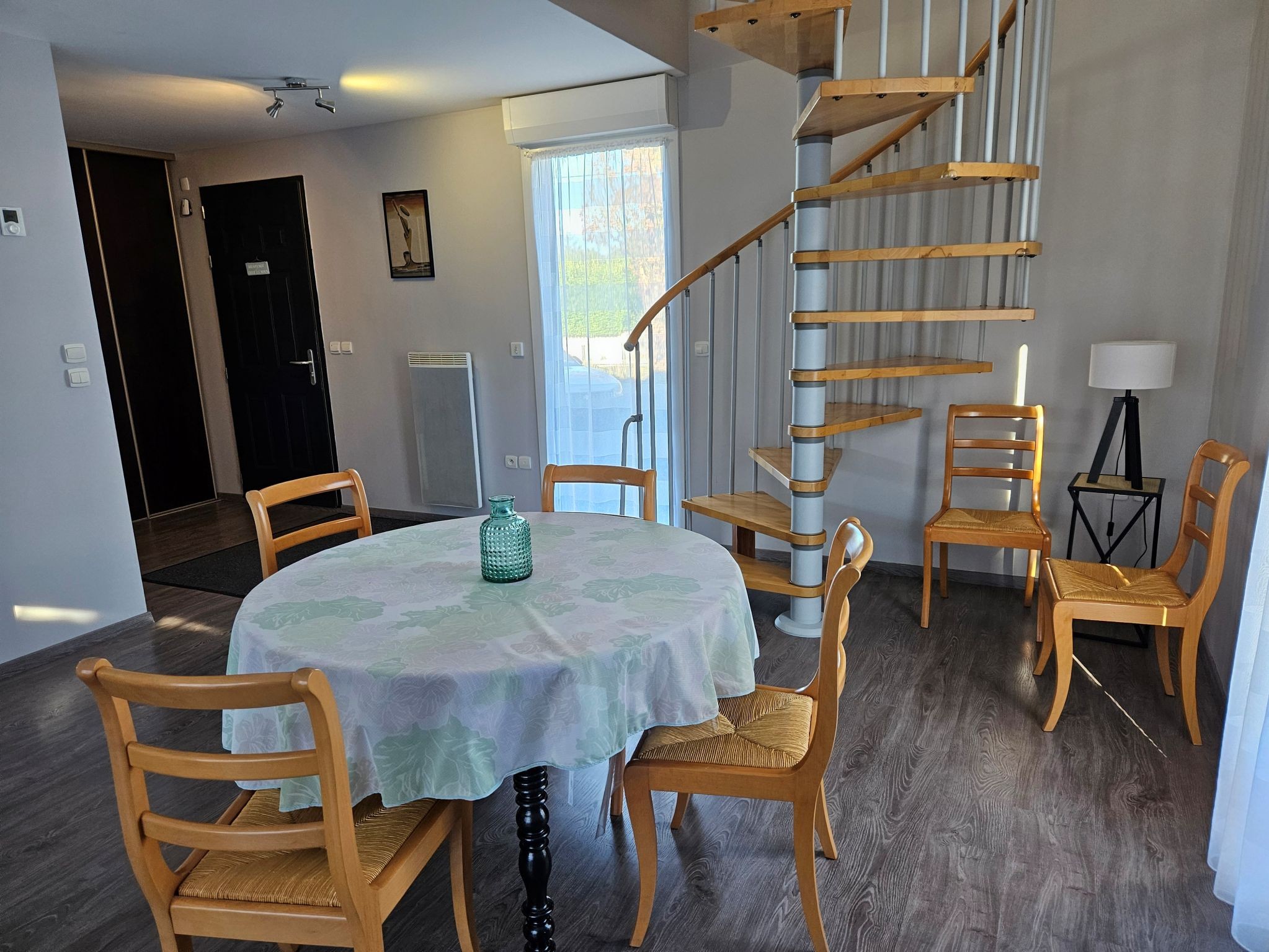 Maison de vacances avec jardin et garage pour 4 à 6 personnes, Angoulême, Charente