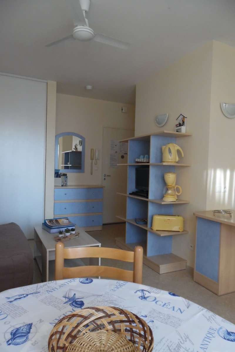 vue vers de l'entrée de l'appartement