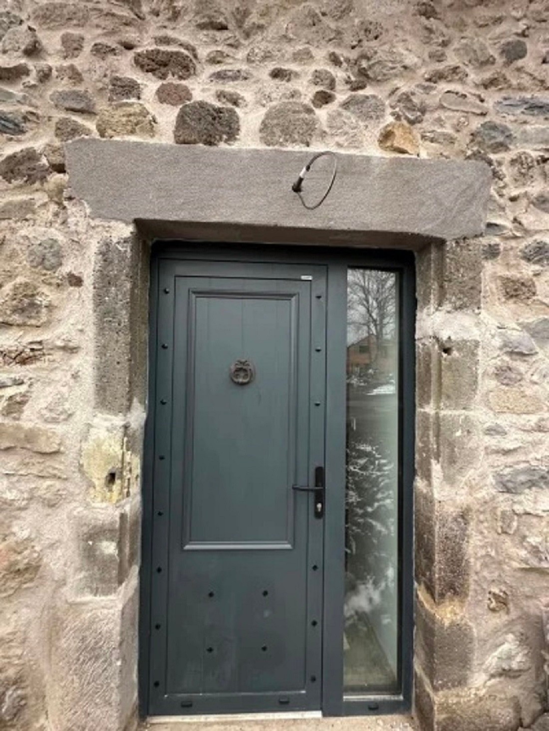 La Grange du Parador Vert, Le Verdier, Saint Victor la Rivière, Entrée