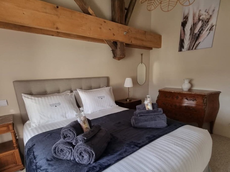Chambre 2 - La maison de Jeanne, Begnécourt, Vosges