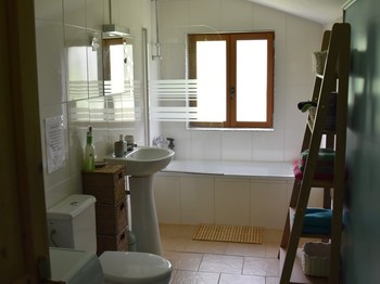 GIROUTEAUX BERGERIE SDB BAS