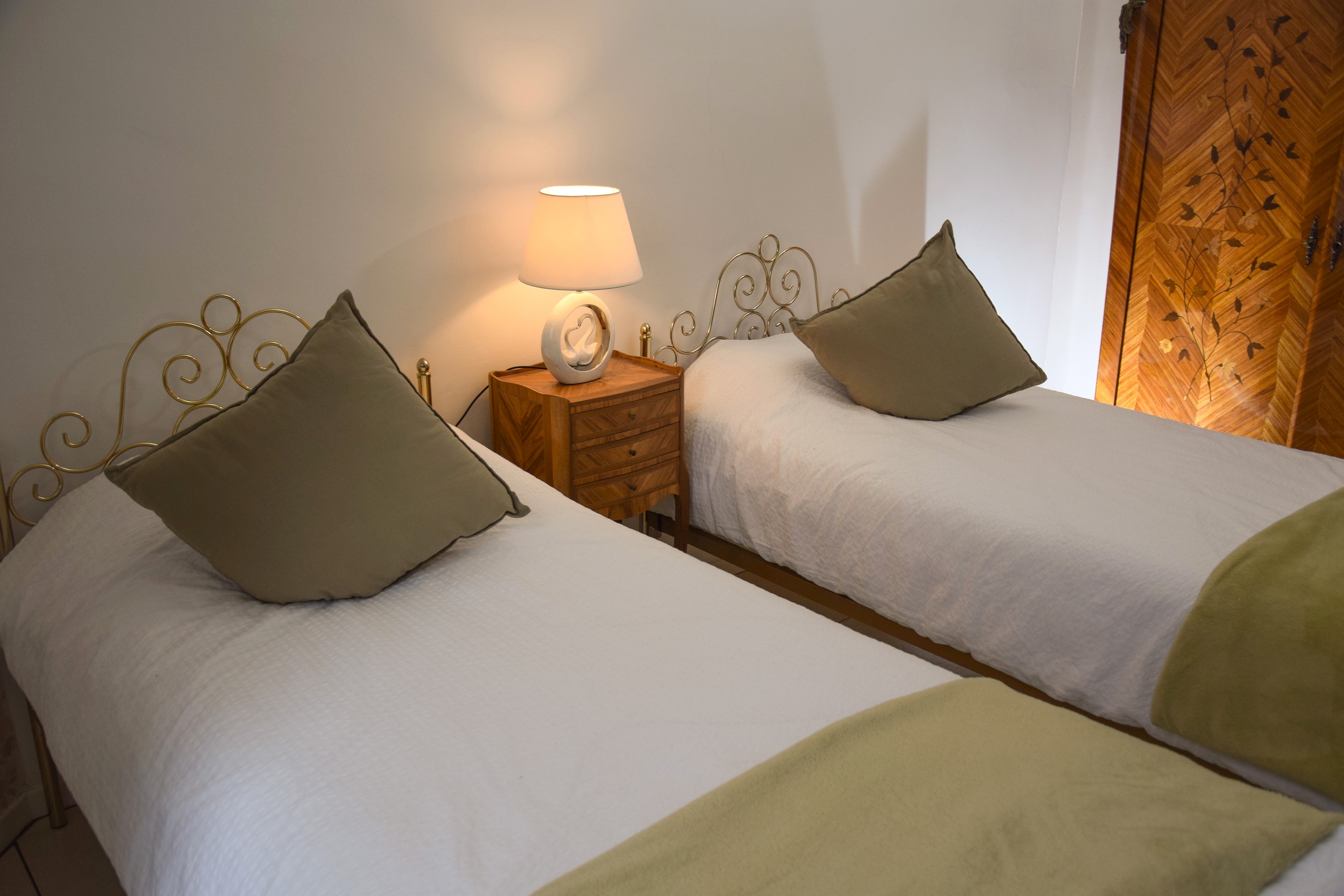 2 lits simples séparés