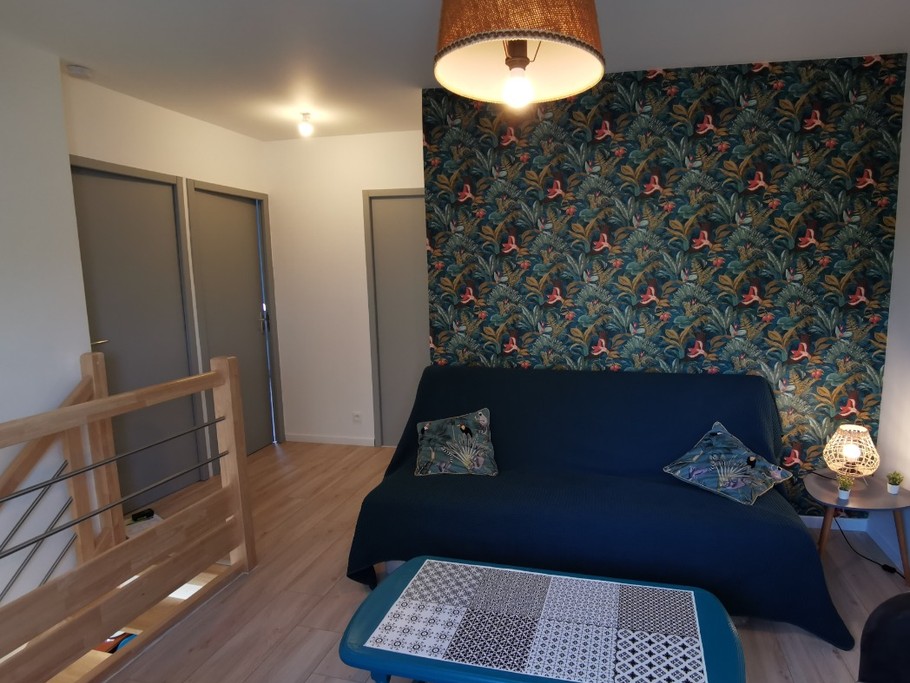 Coin salon et bureau en mezzanine