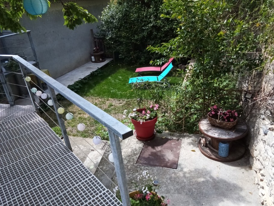 La Maison de Thalia, au cœur du village (proche Sisteron, Provence)