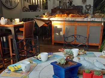 Table petit déjeuner