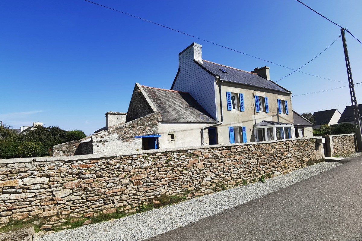Breton house with large private garden