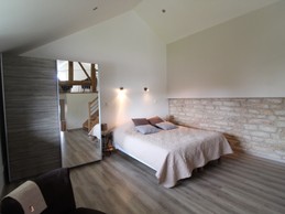 Grande chambre  spacieuse - la Charmante