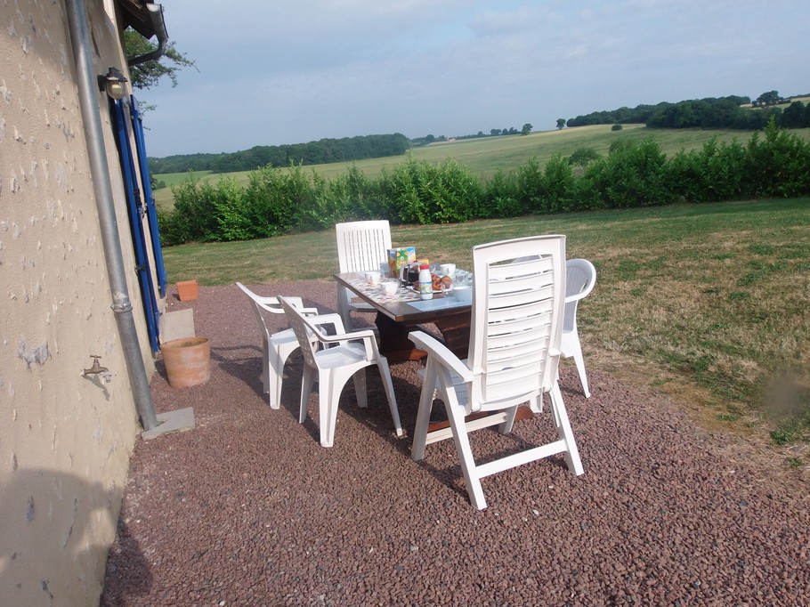 petit déjeuner avec vue sur la vallée