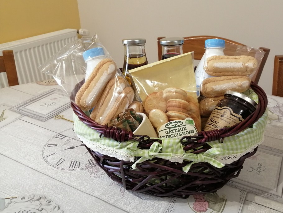 Grand gîte dans le Morvan - petit déjeuner