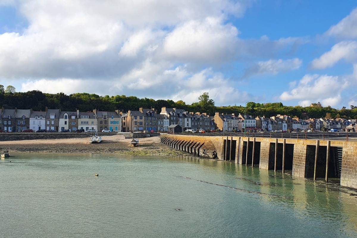 Vue sur la Cale de l'Epi sur le Port de la Houle de Cancale