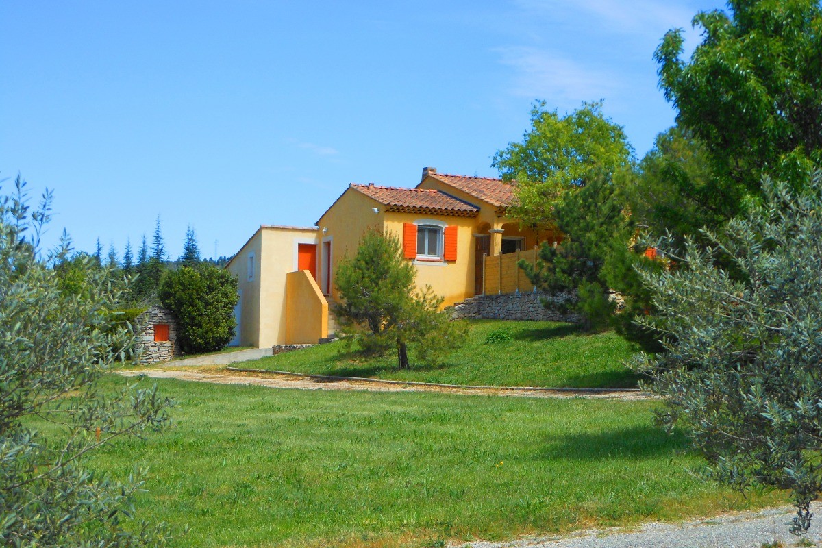 LES LUMIGNONS - LUBERON - Meublé de Tourisme 3 Etoiles