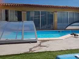 la piscine côté détente