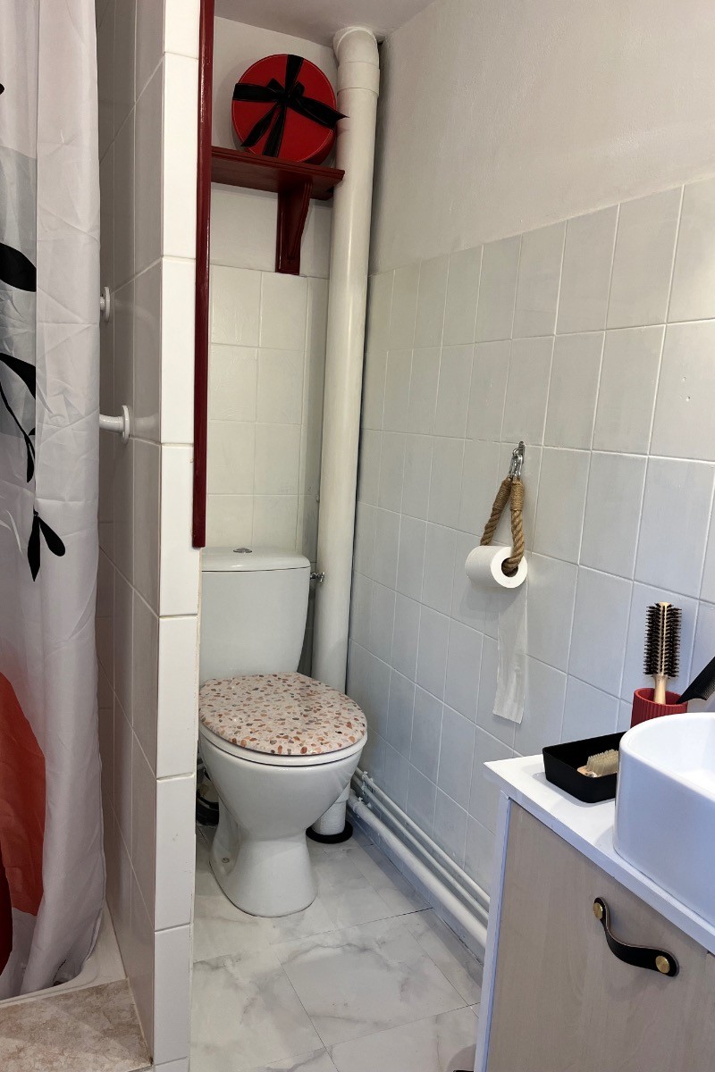 Salle d’eau chambre 1