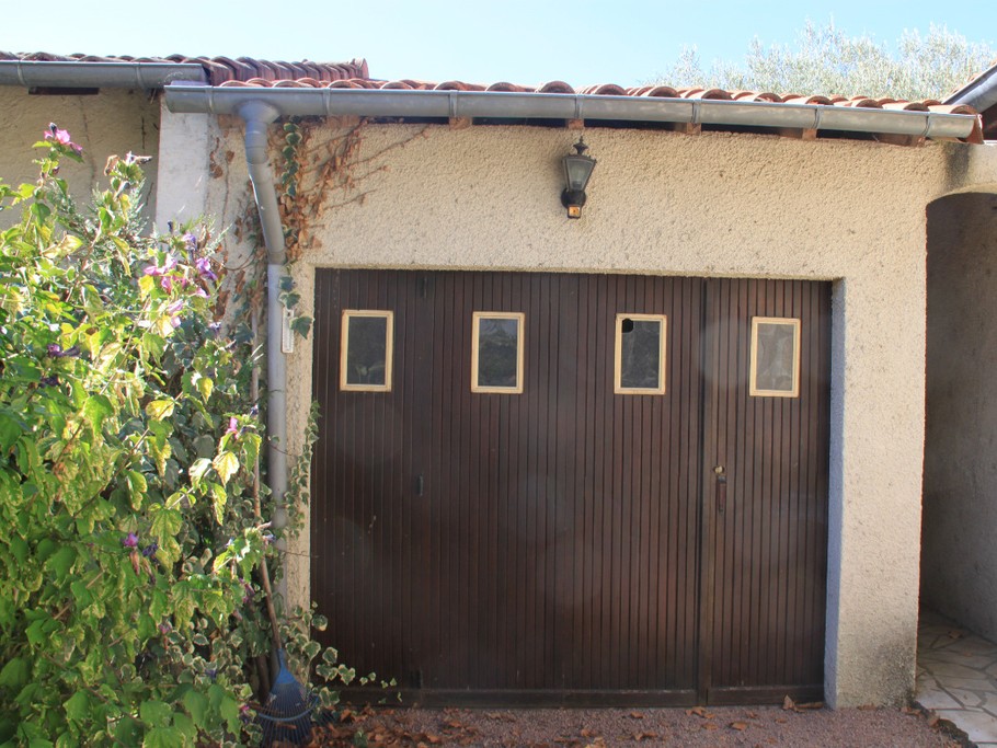 Maison à Lisle sur Tarn le garage