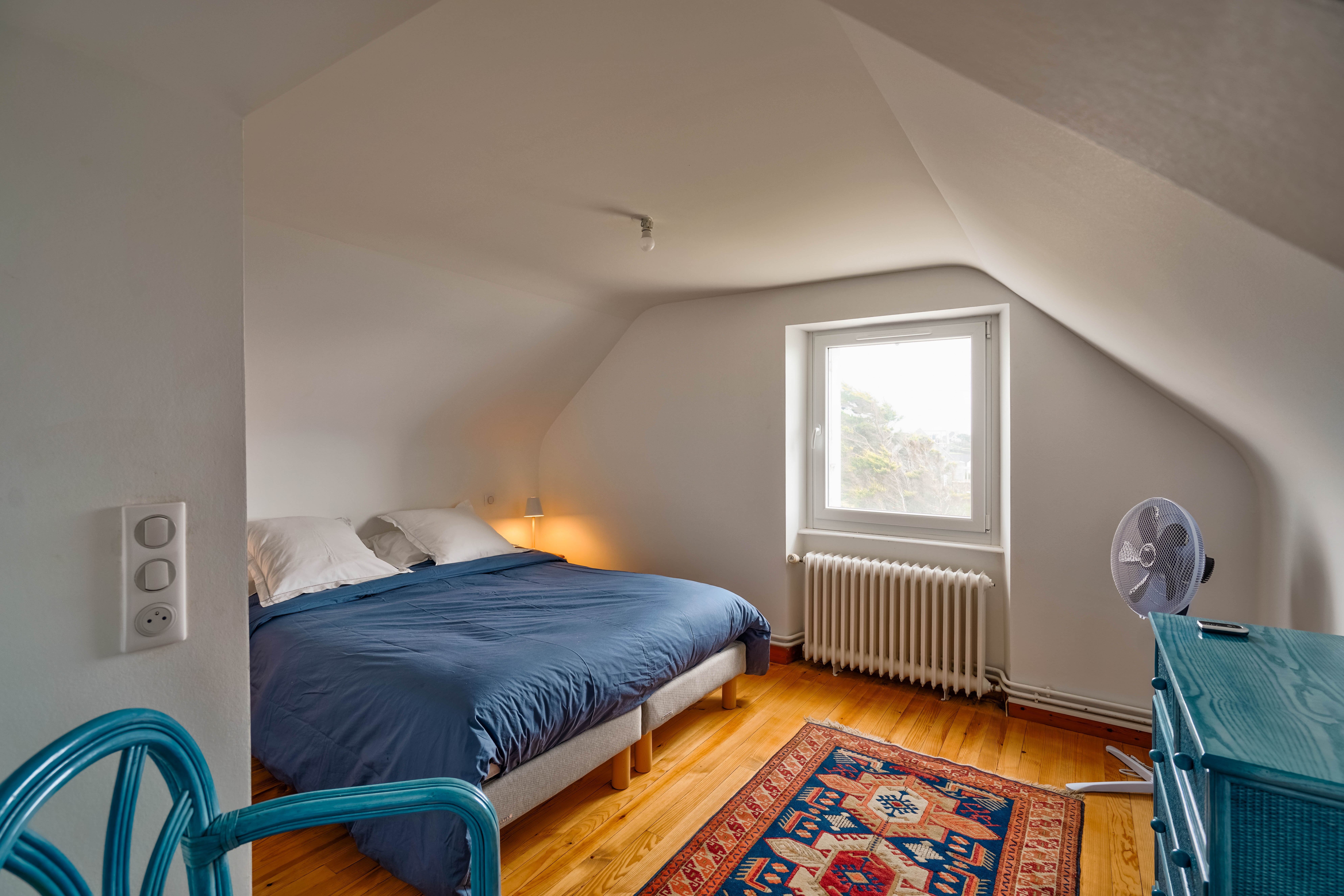 Etage: Chambre 2 - Lit 160 x 200 (ou 2 lits 80 x 200)